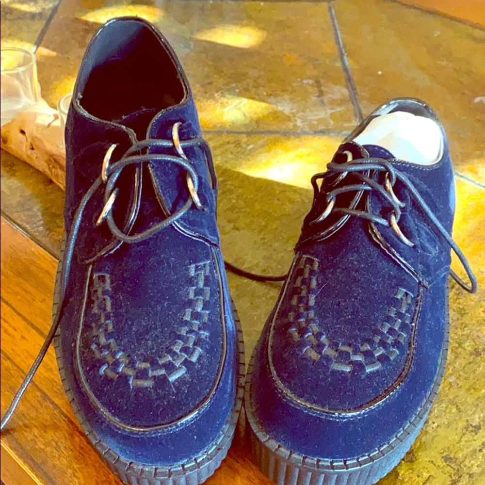 Platform shoes
